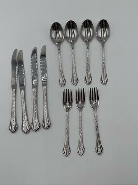 Oneida BANCROFT Glossy Stainless USA Assorted Flatware Knives Spoons Forks 11 Pc